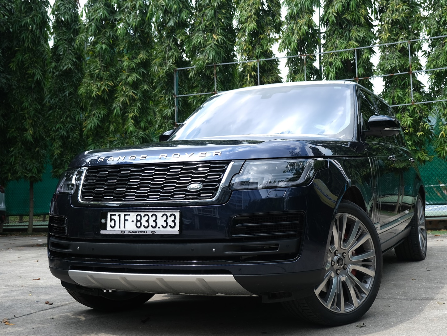 THUÊ XE RANGE ROVER - BIỂN SỐ VIP