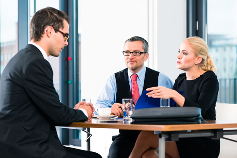 How to identify the candidate lying