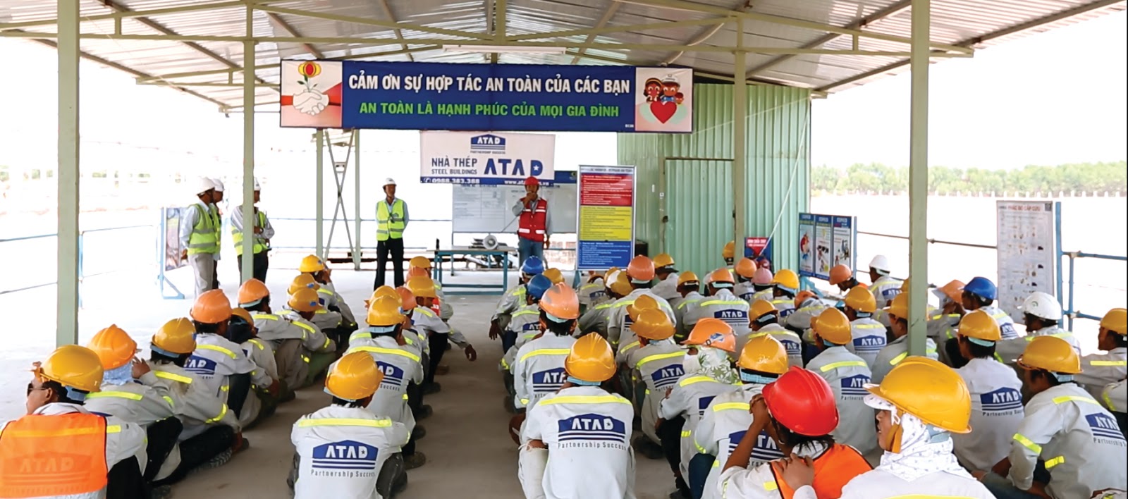 Huấn luyện an toàn lao động cho cty Hòa Bình 