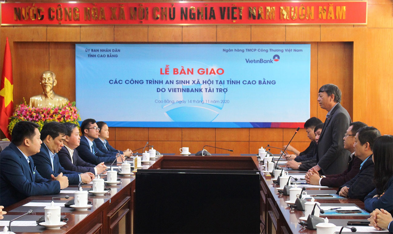 Công trình cung cấp lắp đặt hệ thống âm thanh loa micro phòng họp