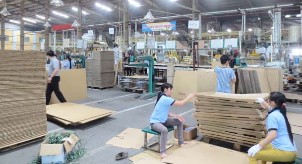 quá trình sản xuất thùng carton