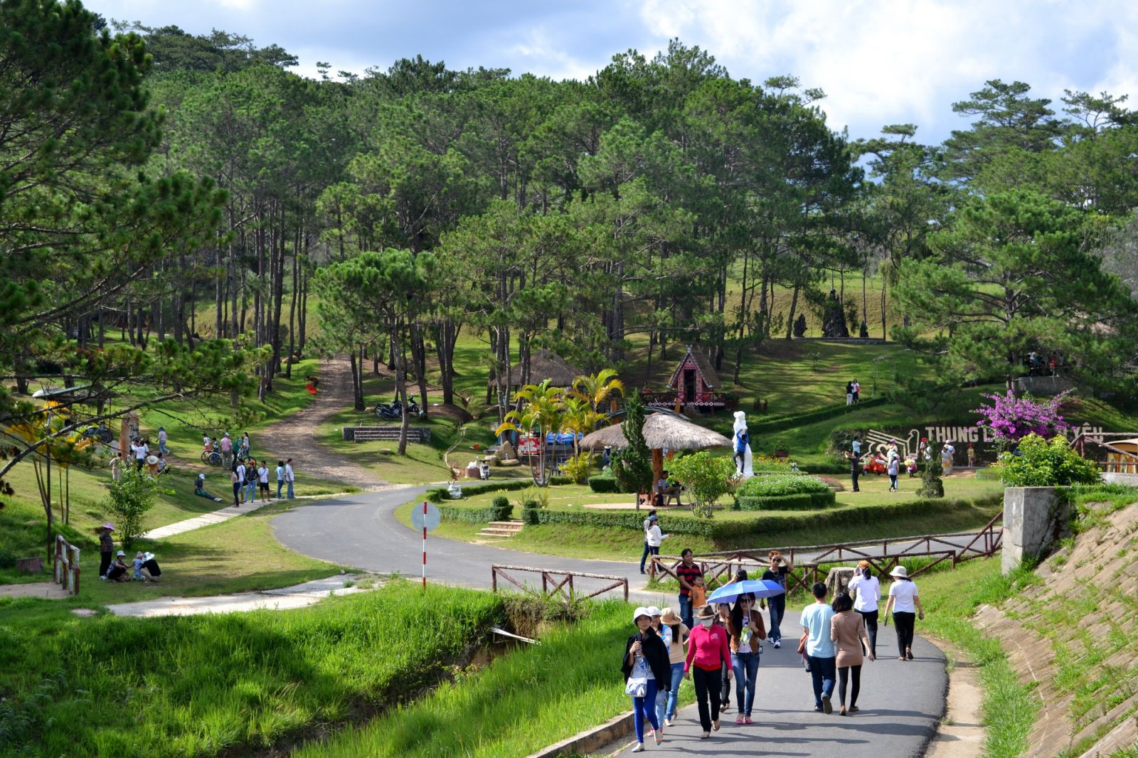 Tour Mũi Né - Đà Lạt