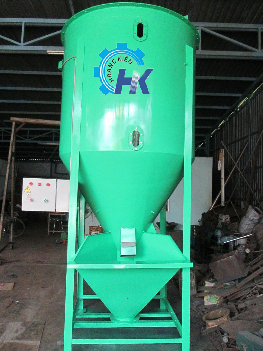 Máy trộn đứng