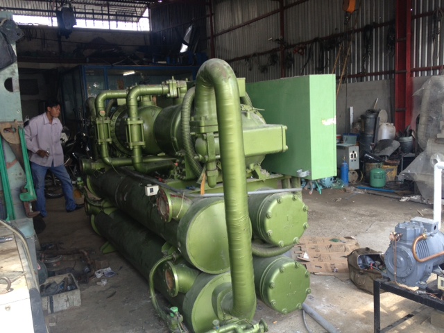 Máy làm lạnh nước Chiller