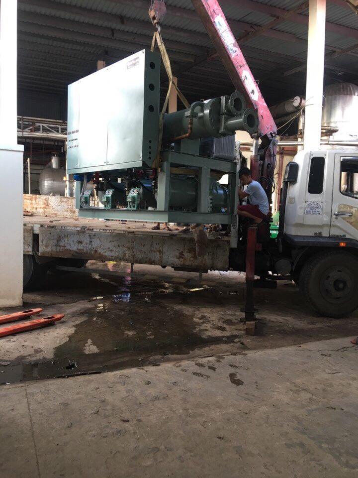 MÁY LÀM LẠNH NƯỚC CHILLER