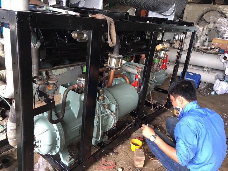 MÁY LÀM LẠNH NƯỚC CHILLER