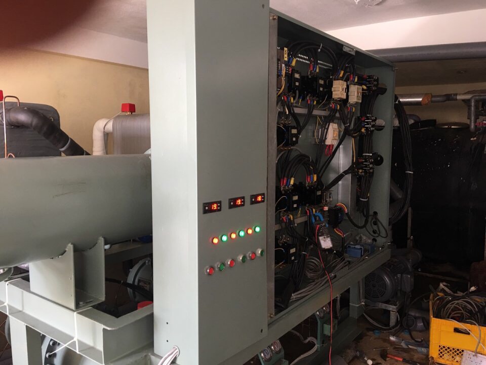 MÁY LÀM LẠNH NƯỚC CHILLER
