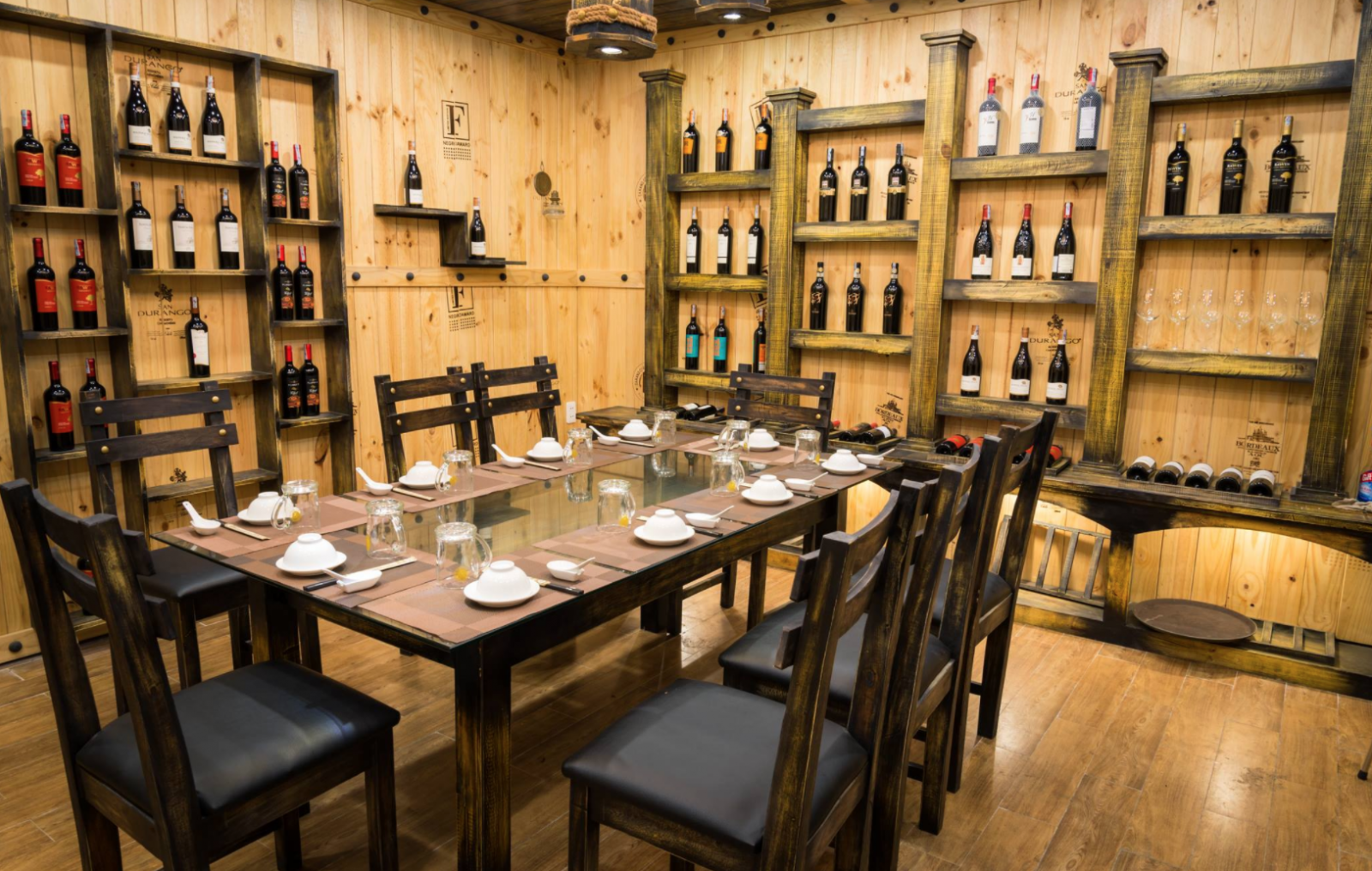 Trải nghiệm thiên đường tại phòng Vip nhà hàng Góc Phố Ẩm Thực Đà Nẵng