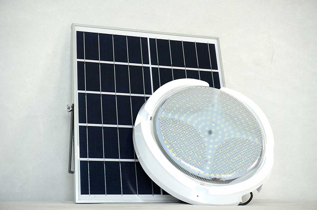 Đèn năng lượng mặt trời sử dụng nguồn ánh sáng tự nhiên vốn có
