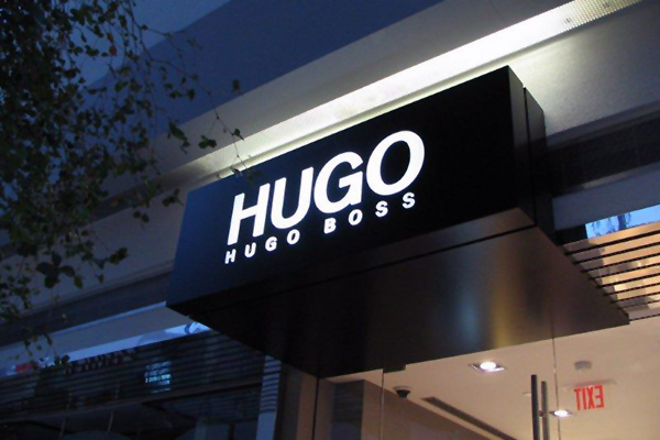 Bảng hiệu, hộp đèn