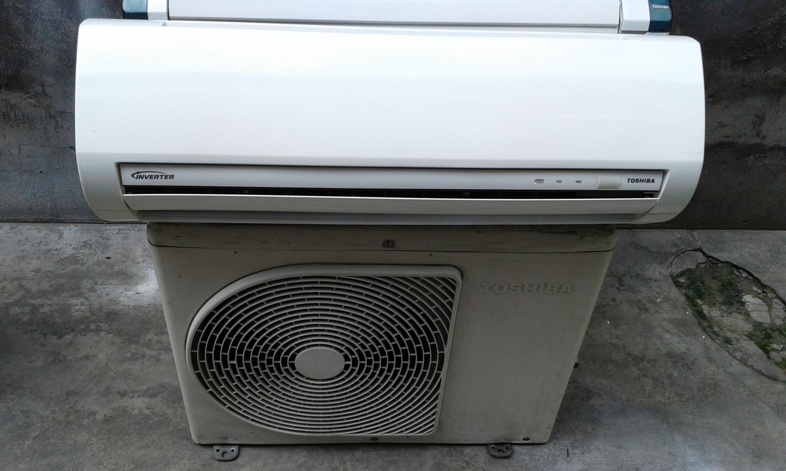 Máy Lạnh Toshiba 1.5hp inverter