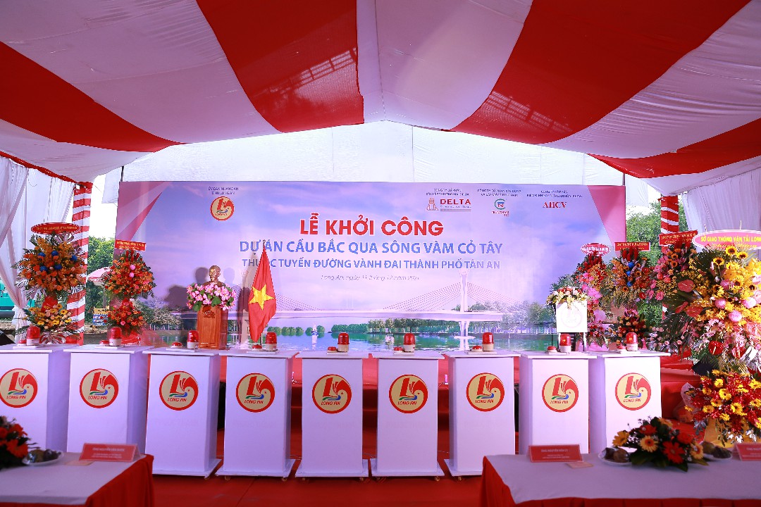 LỄ KHỞI CÔNG DỰ ÁN CẦU BẮC QUA SÔNG VÀM CỎ TÂY