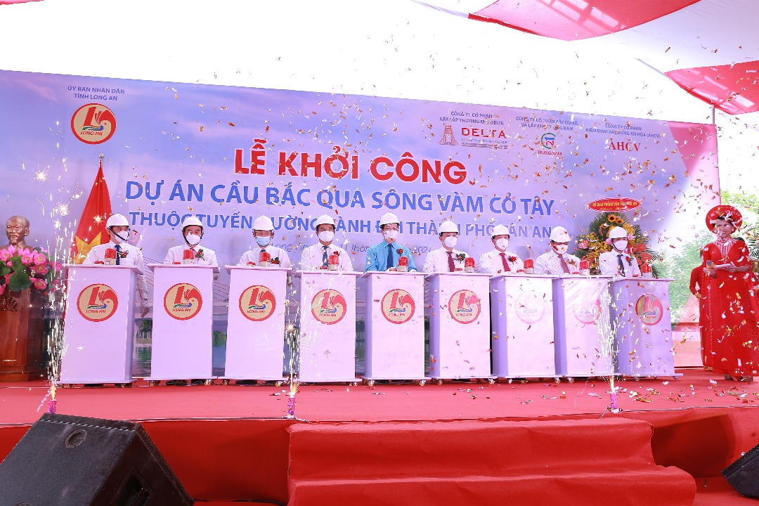 LỄ KHỞI CÔNG DỰ ÁN CẦU BẮC QUA SÔNG VÀM CỎ TÂY