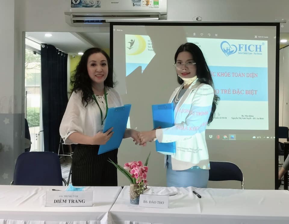 Lễ ký kết hợp tác giữa Phòng khám Nhi khoa Quốc tế FICH và Trường GIÁO DỤC ĐẶC BIỆT CHO TRẺ TỰ KỲ