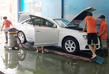 Rửa xe ô tô - xe máy
