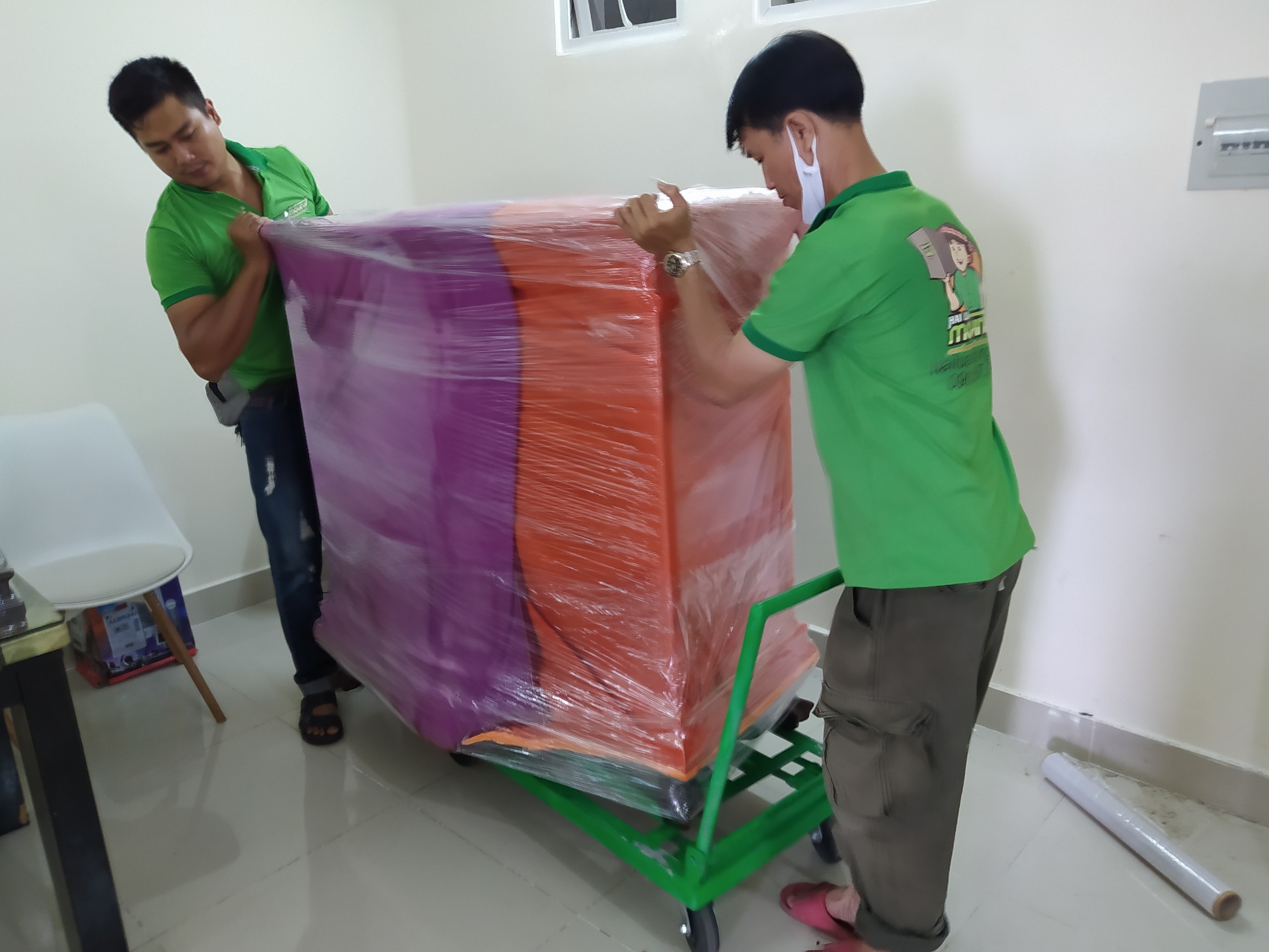 Cô THẮNG tại chung cư Brilliant Đảo Kim Cương,quận 2,TP.HCM.