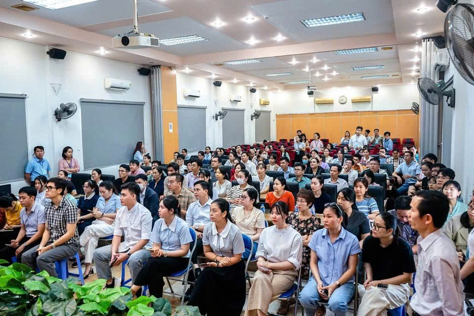 Sở Y tế TPHCM: 09 thí sinh xuất sắc bước tiếp vào Vòng chung kết Hội thi “Nâng cao năng lực quản lý xét nghiệm” cấp Thành phố lần thứ 2, năm 2025