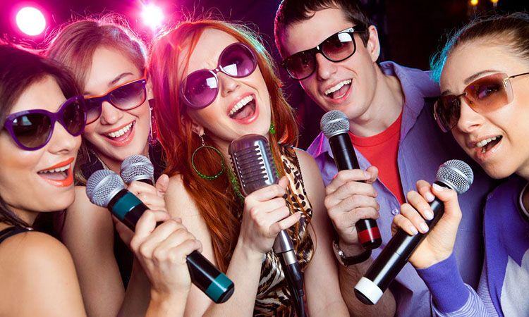 Mẹo hát karaoke 100 điểm - Hướng dẫn hát karaoke hay như ca sĩ