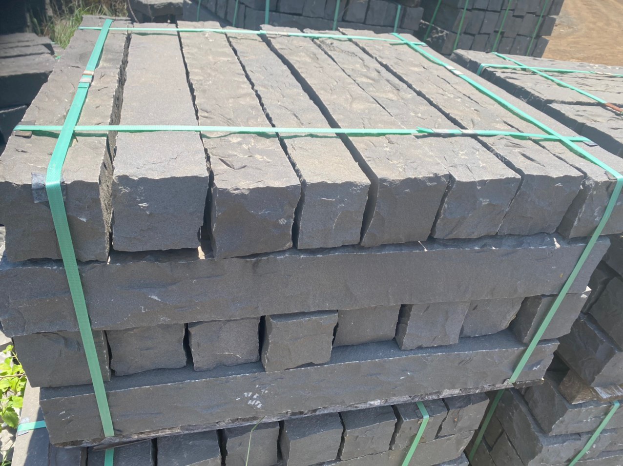 SỰ ĐA DẠNG CÁC LOẠI ĐÁ TỰ NHIÊN