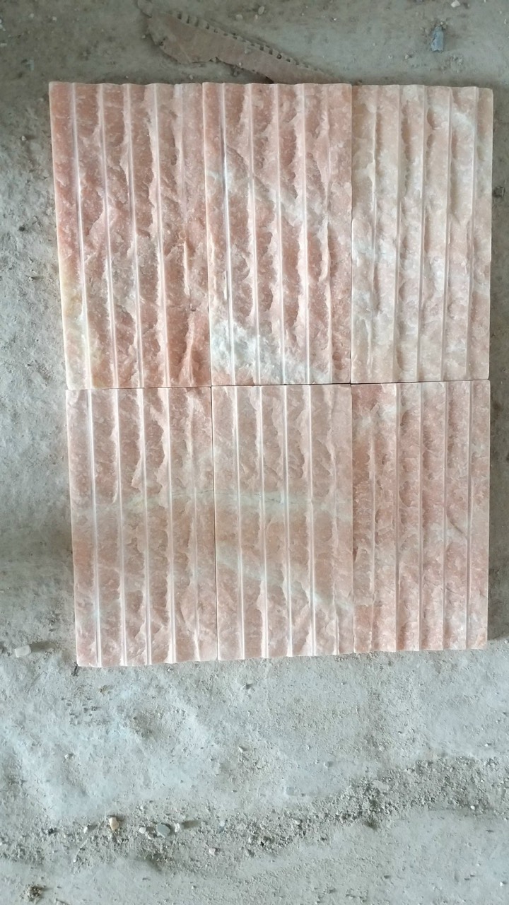 Đá răng lược Hồng