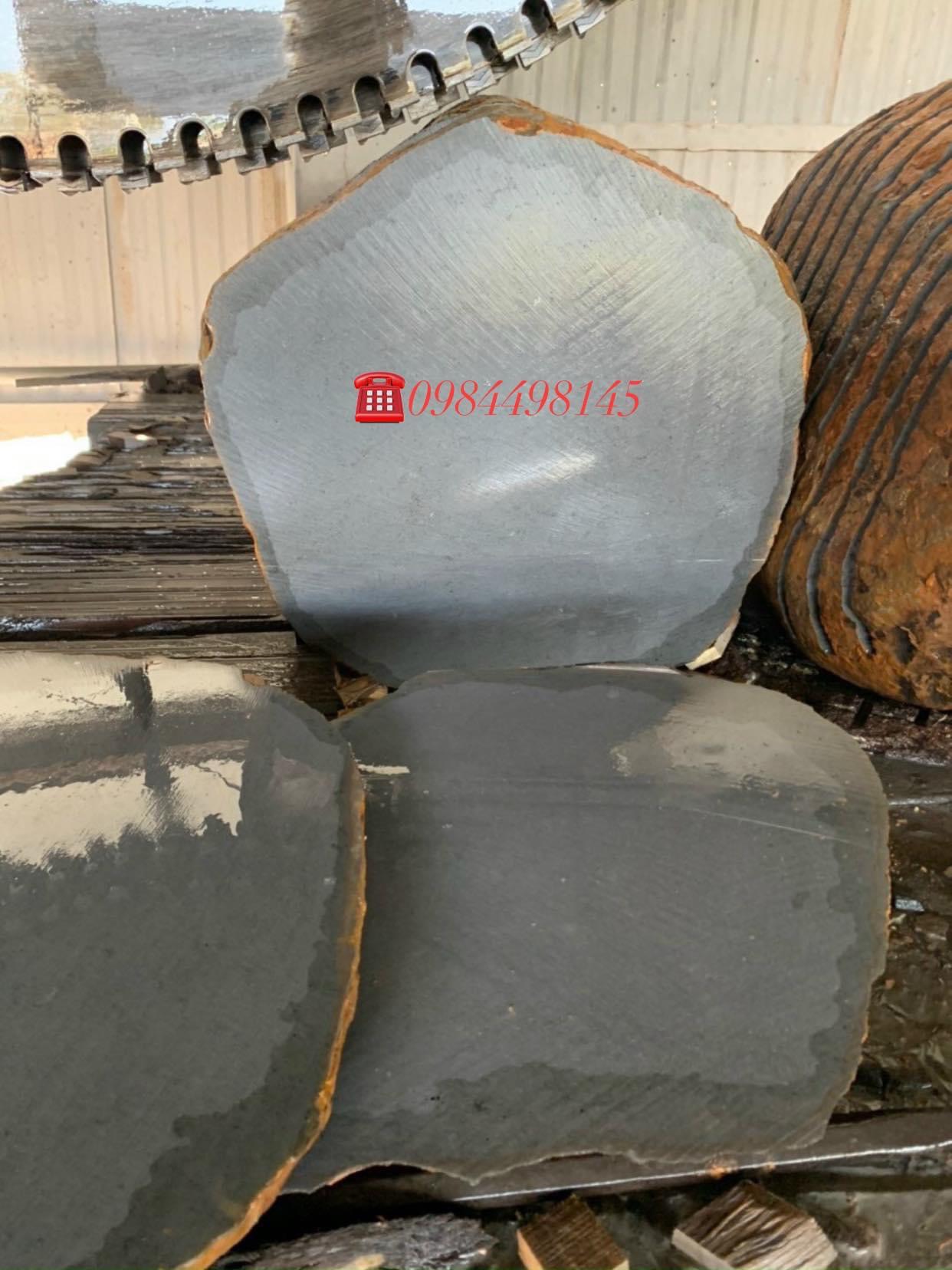 Đá Bazan bước dạo