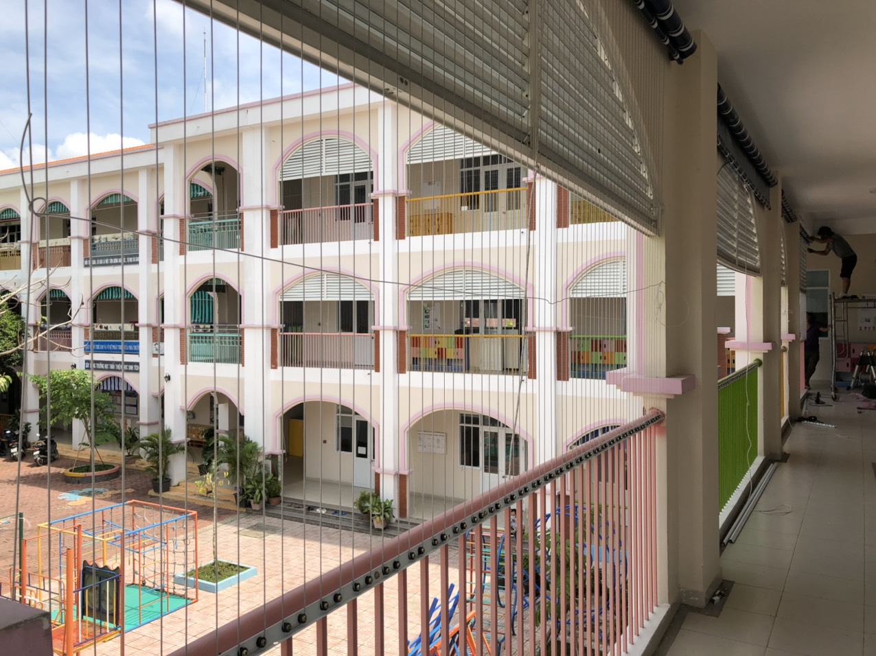 Lưới an toàn trường học