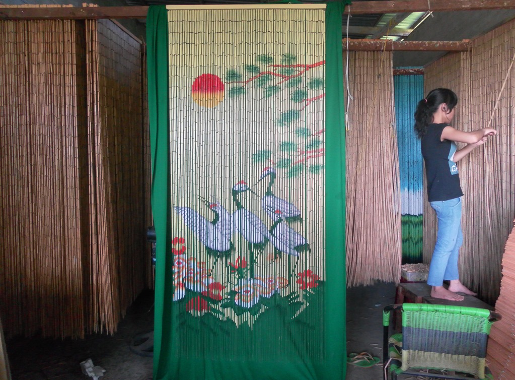 NGHỀ LÀM MÀNH TRÚC TẠI XÃ NÔNG THÔN MỚI TÂN THÔNG HỘI (H. CỦ CHI)