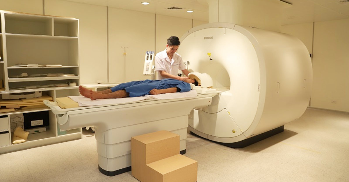 Thoái hoá cột sống có chữa khỏi không? Triệu chứng và cách chẩn đoán 3