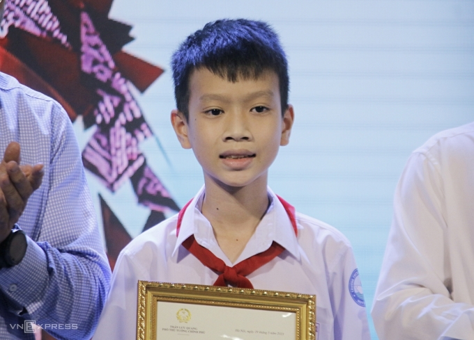 Superhero letter to parents topped Vietnam