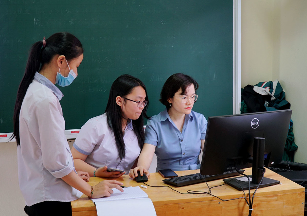  The first locality to allow changing preferences after the grade 10 exam