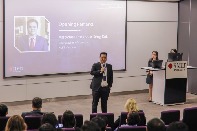 Phó giáo sư Seng Kiat Kok - Quyền Giám đốc phụ trách sinh viên Đại học RMIT phát biểu khai mạc sự kiện khởi động chuỗi hội thảo vào ngày 29/3. Ảnh: RMIT Việt Nam
