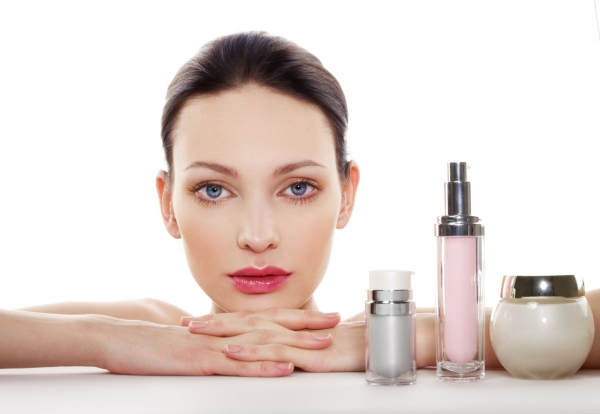 Dùng mỹ phẩm đúng cách để không hỏng da