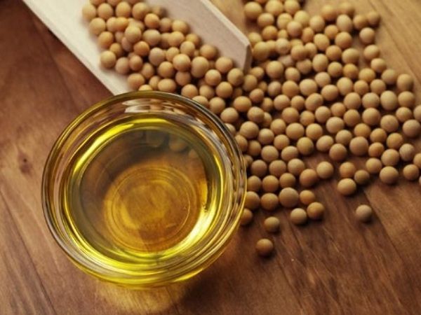 What is the effect of soybean oil on health?