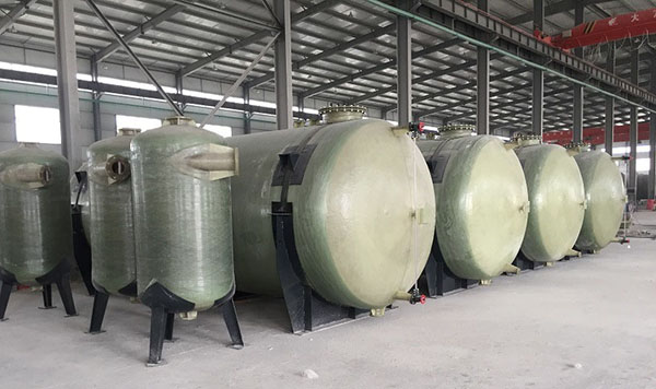 Các ứng dụng phổ biến của bồn chứa hoá chất composite