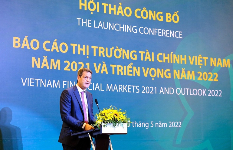 Thị trường tài chính: Tăng cường minh bạch để phát triển bền vững