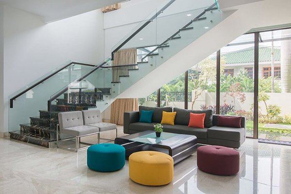 Glass stairs 05