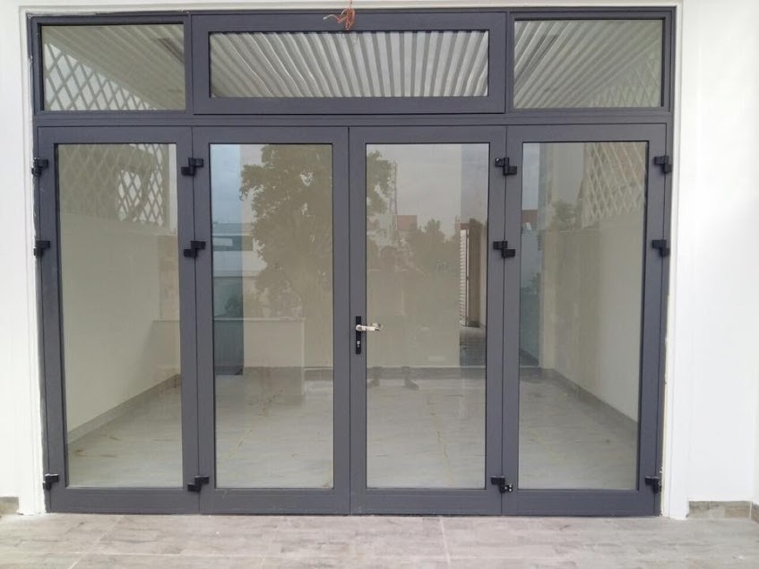 Aluminum glass doors