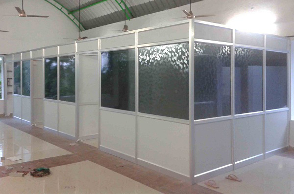 Aluminum and glass wall