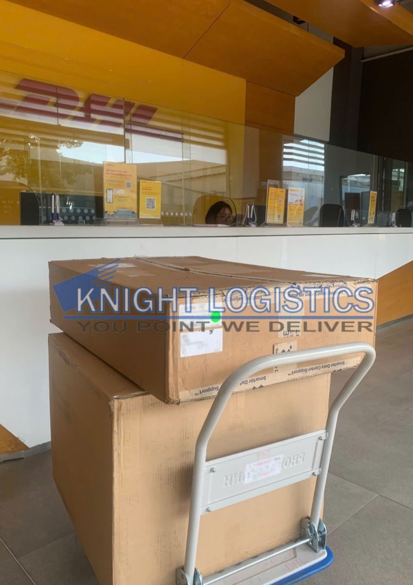 Dịch vụ thủ tục hải quan đối với hàng chuyển phát nhanh quốc tế