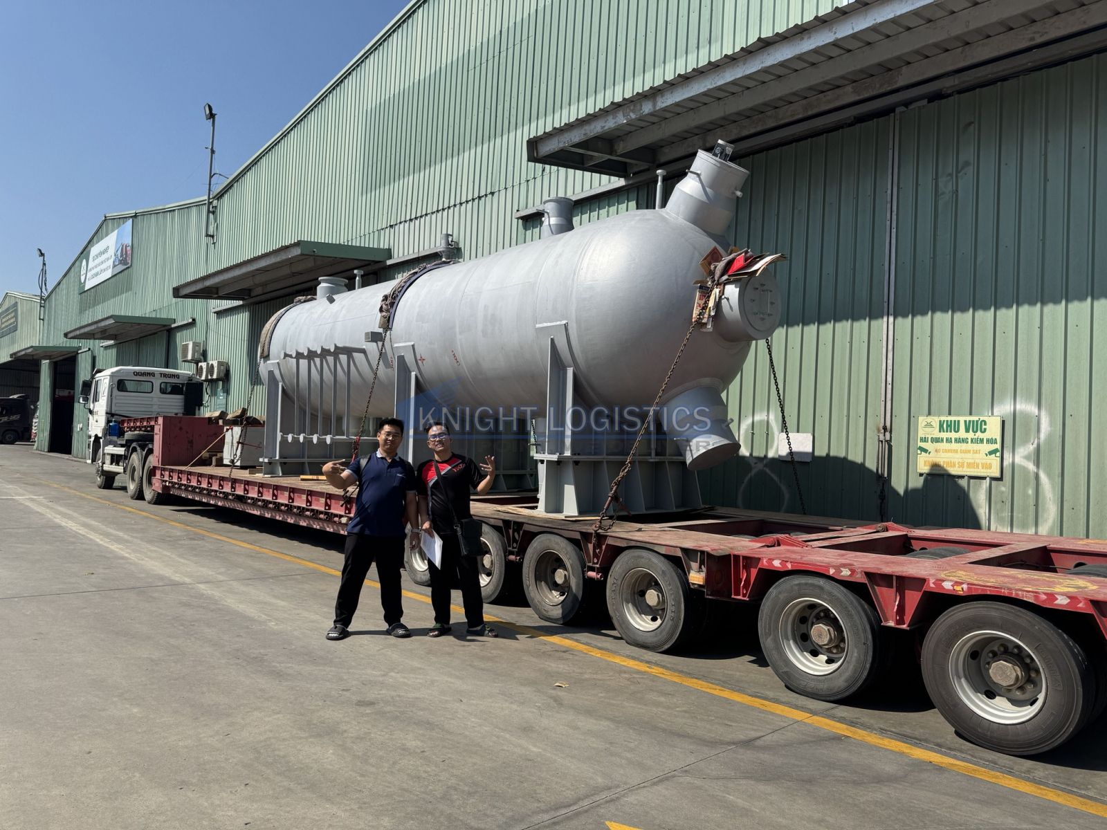 Oversized Cargo And Overweight Cargo Transport Service From China To Vietnam Via Huu Nghi Border Gate