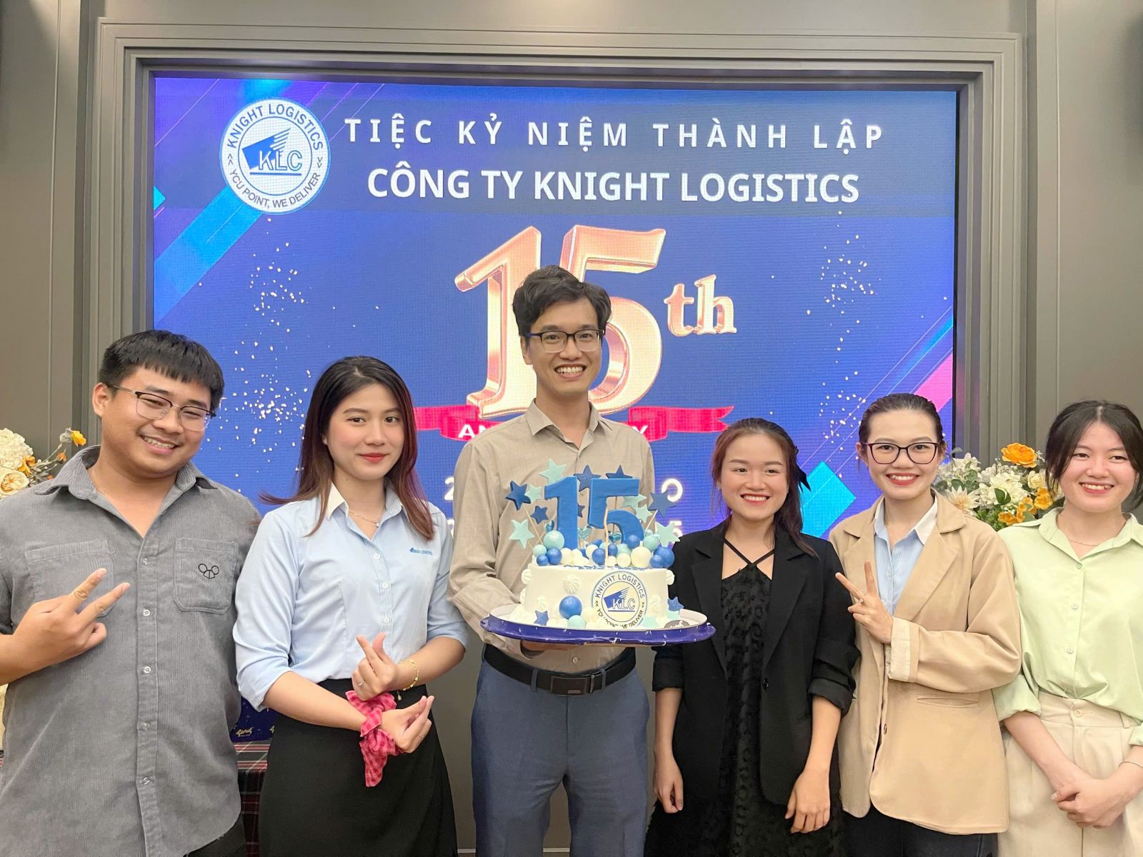 The Eight Core Departments of Knight Logistics