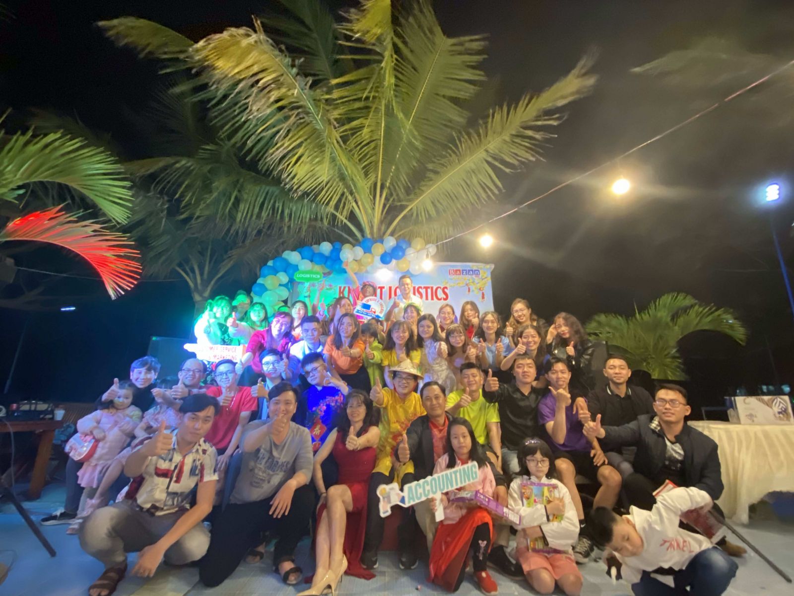 Đại gia đình Knight Logistics