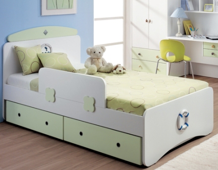 Giường ngủ em bé HY GN02