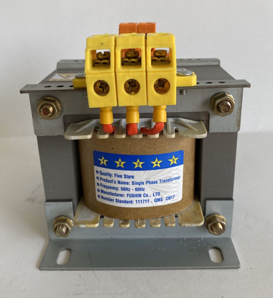 Biến áp cách ly vào 220V ra 220V 110V - 1A (220VA)