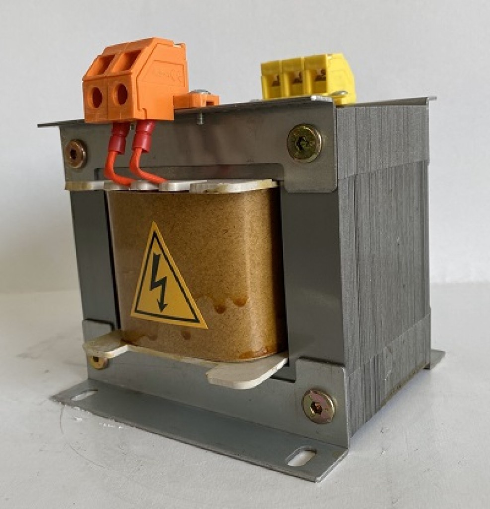 Biến áp cách ly vào 220V ra 220V 110V - 3A(660VA)