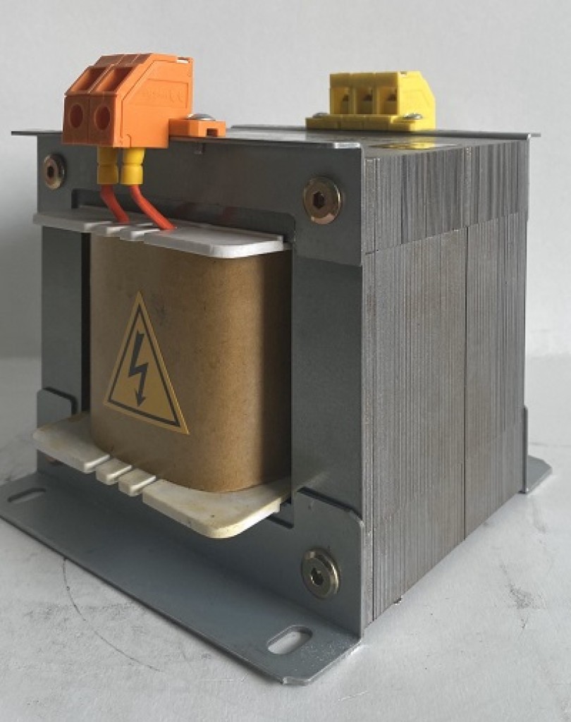 Biến áp cách ly vào 380V ra 220V/24V - 5A -1.1KVA