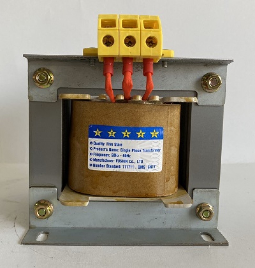 Biến áp cách ly vào 220V ra 220V 110V - 3A(660VA)