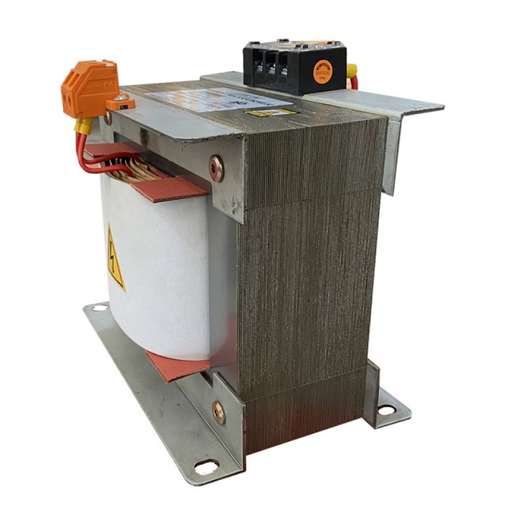 Biến áp cách ly vào 380V ra 110V - 3KVA