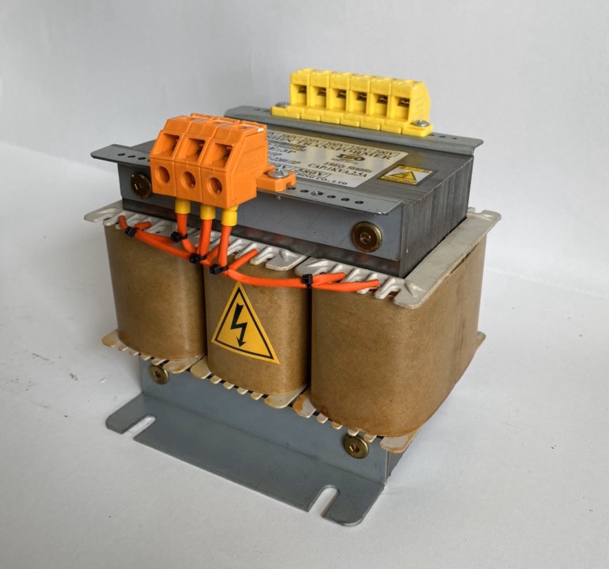 Biến áp 3P cách ly - 8KVA