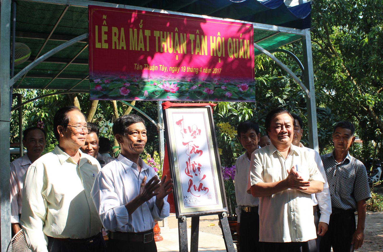 Tân Thứ trưởng Bộ NNPTNT Lê Minh Hoan và những dấu ấn với ngành nông nghiệp khi làm Bí thư Tỉnh uỷ Đồng Tháp